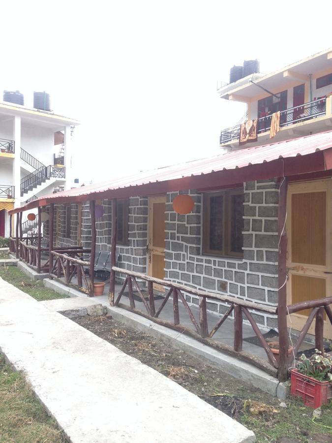Seraj International Manāli Exterior foto